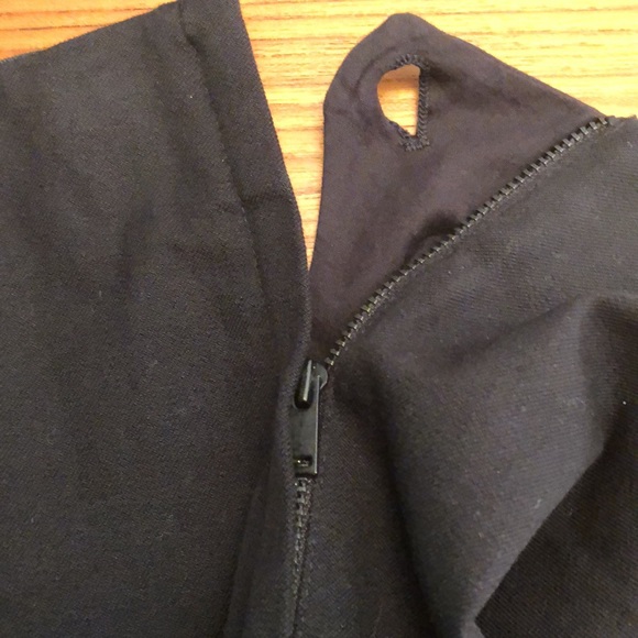 COS - Picture 4 of 9